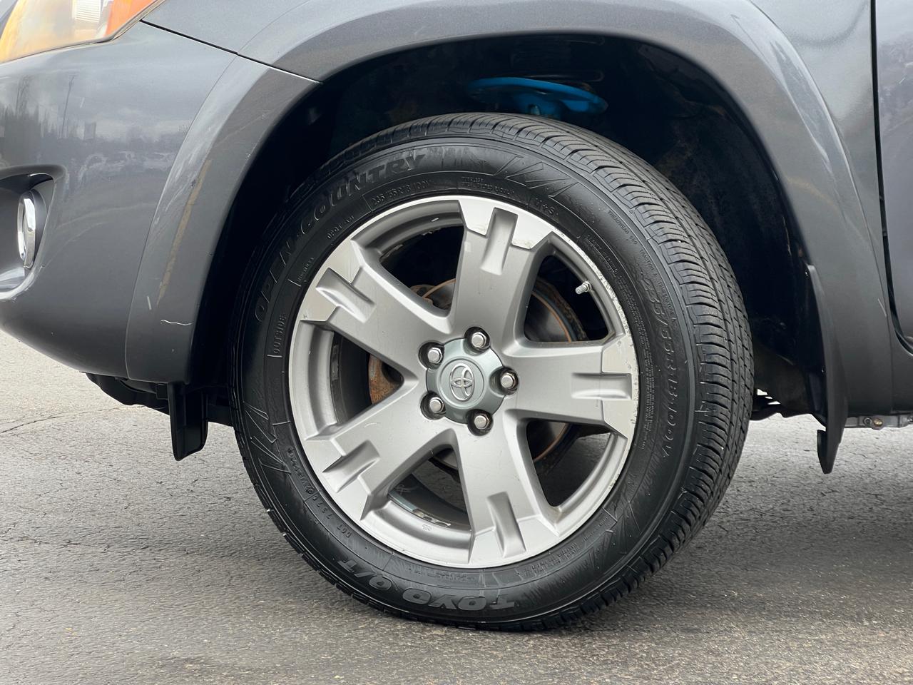 Toyota RAV4 Sport I4 4WD 2010