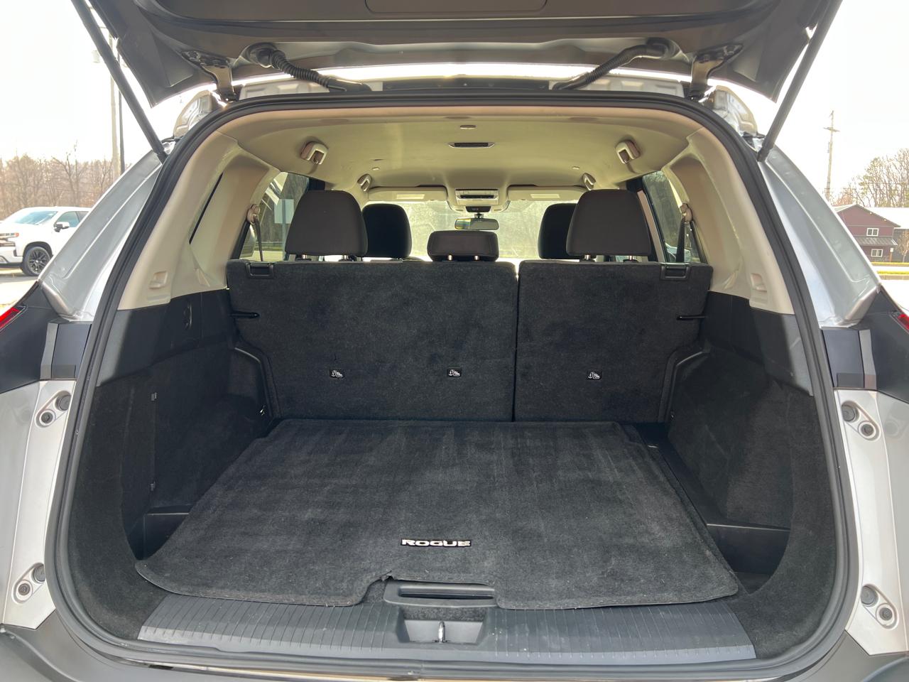 Nissan Rogue SV AWD 2022