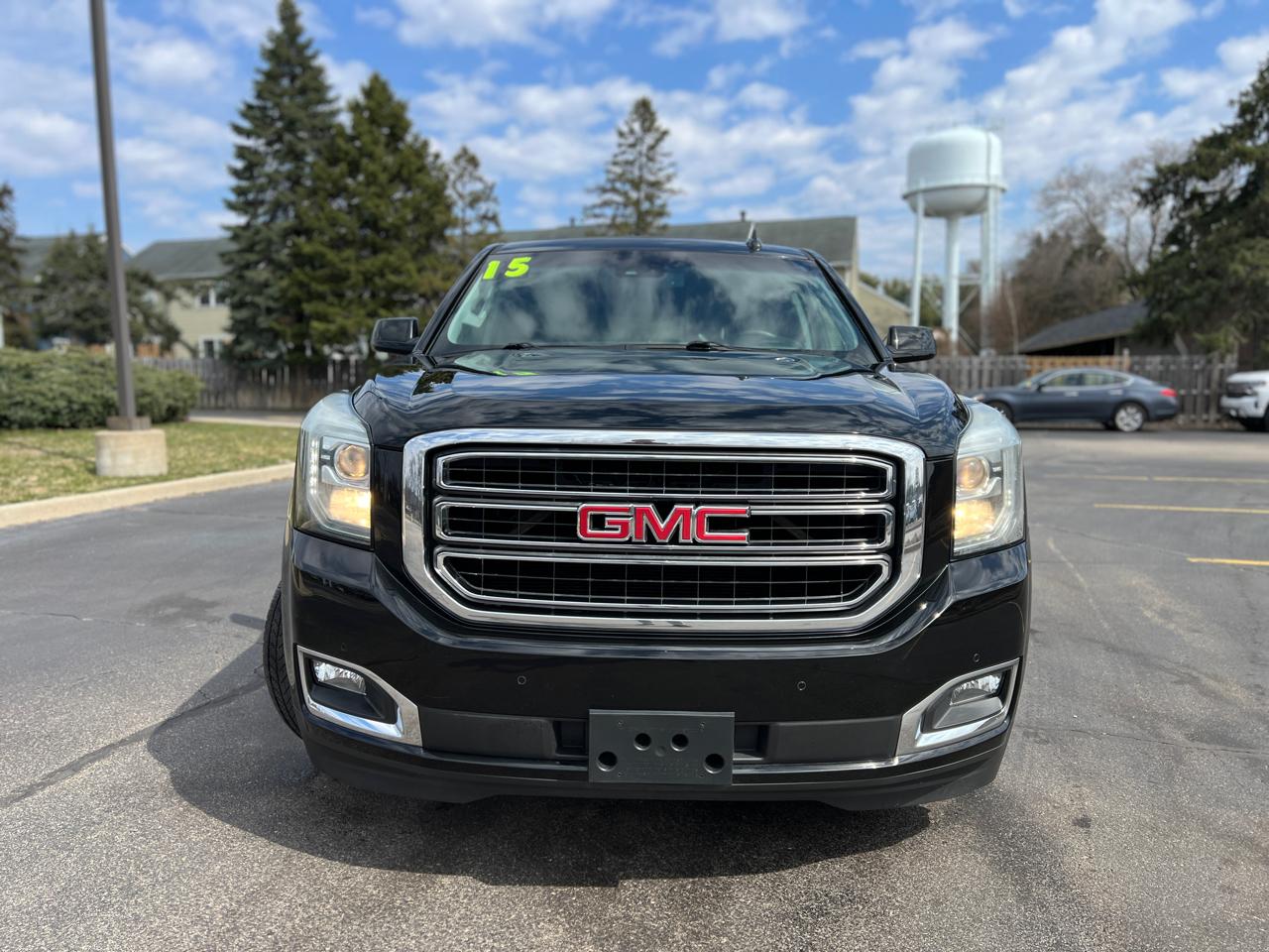 GMC Yukon XL SLT 1/2 Ton 4WD 2015