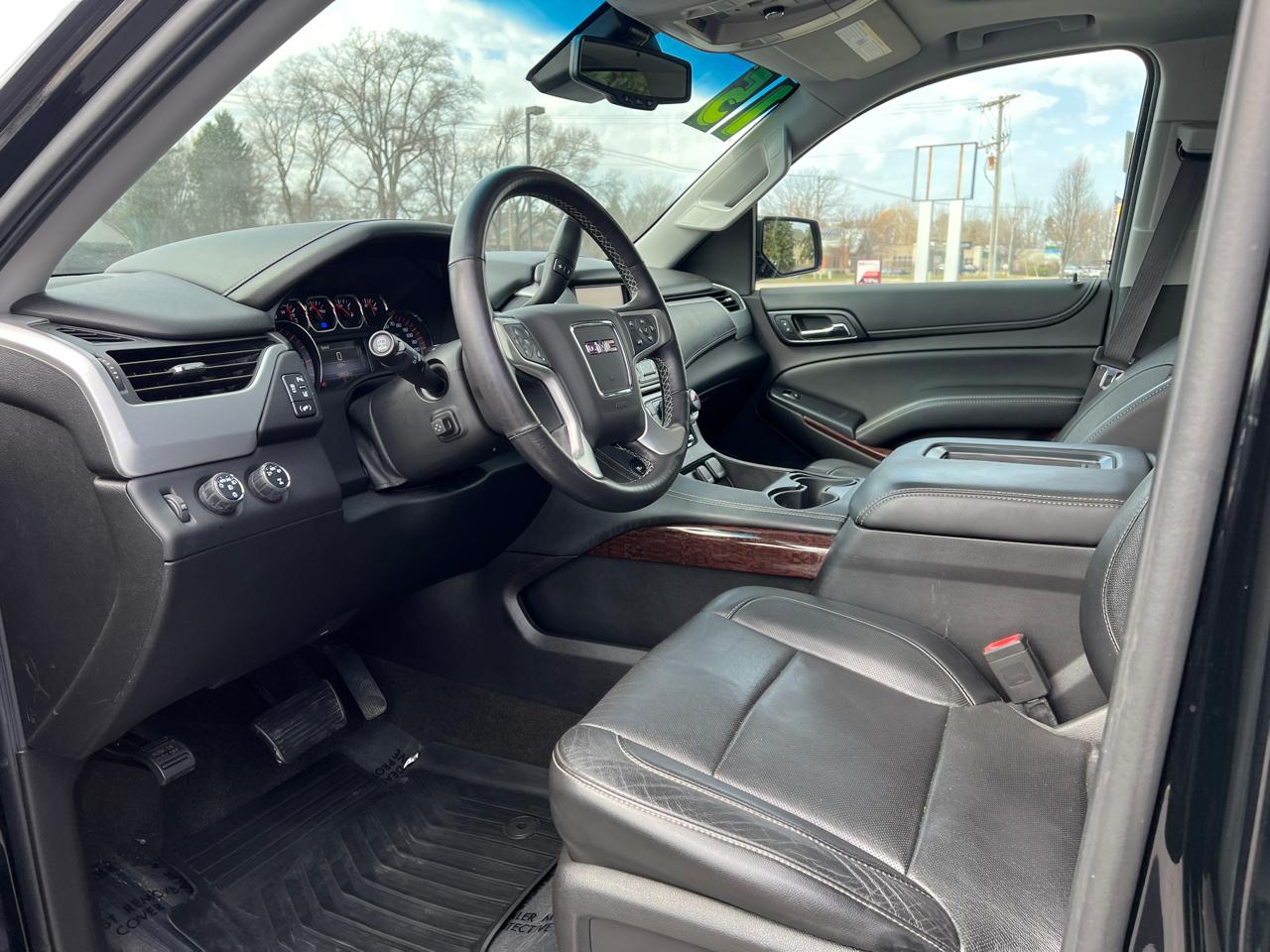 GMC Yukon XL SLT 1/2 Ton 4WD 2015