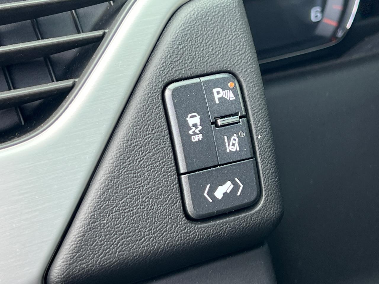 GMC Yukon XL SLT 1/2 Ton 4WD 2015