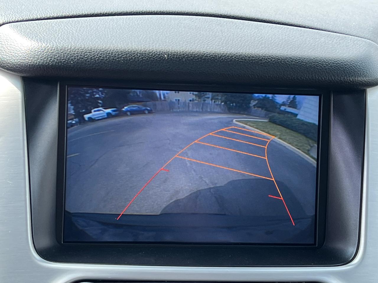 GMC Yukon XL SLT 1/2 Ton 4WD 2015