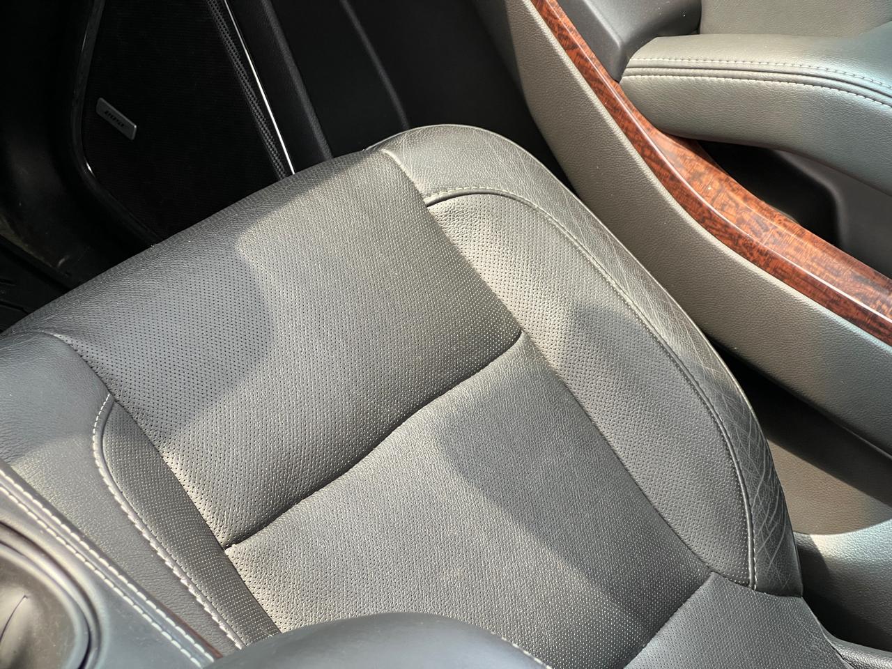 GMC Yukon XL SLT 1/2 Ton 4WD 2015