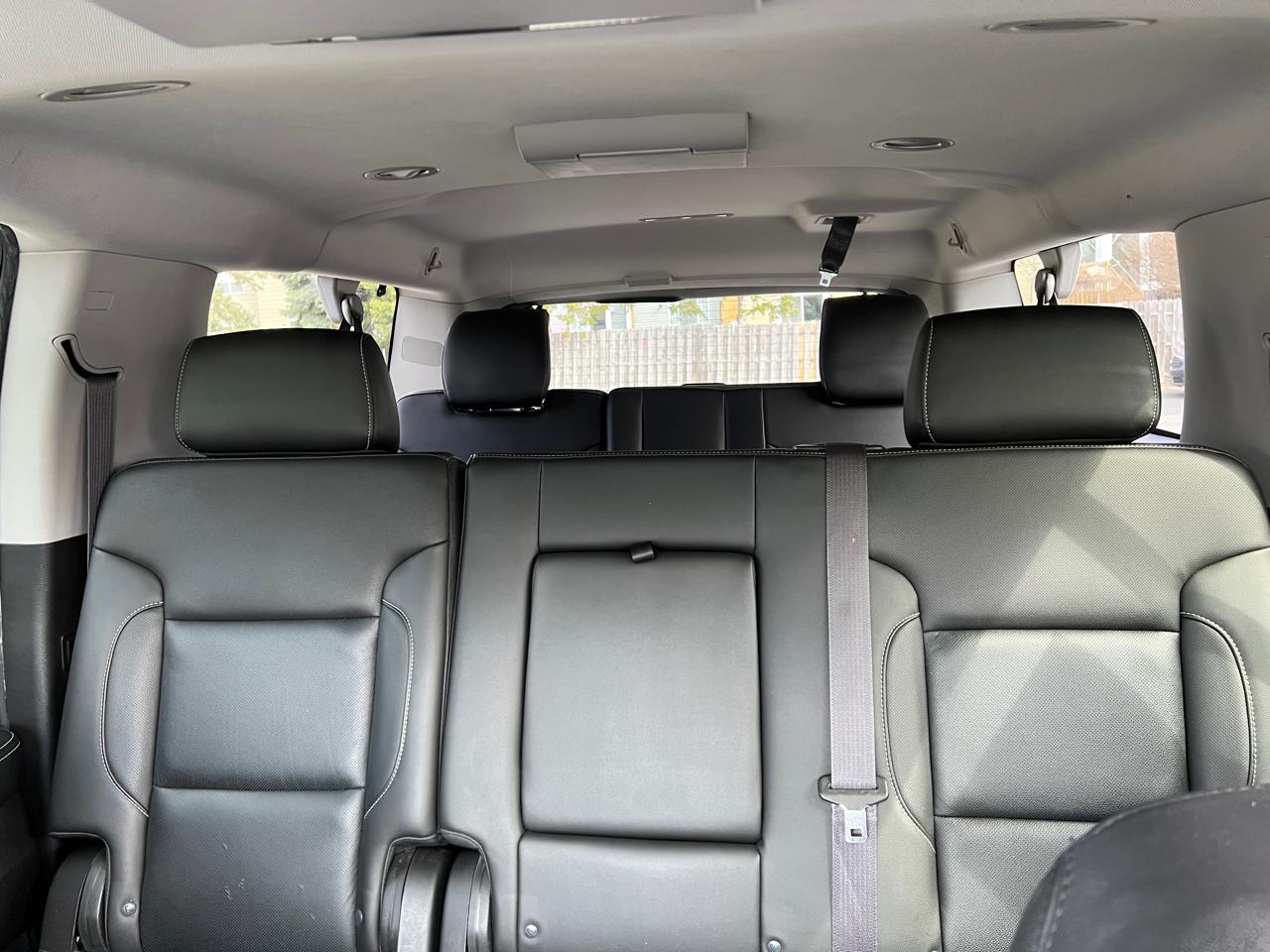 GMC Yukon XL SLT 1/2 Ton 4WD 2015