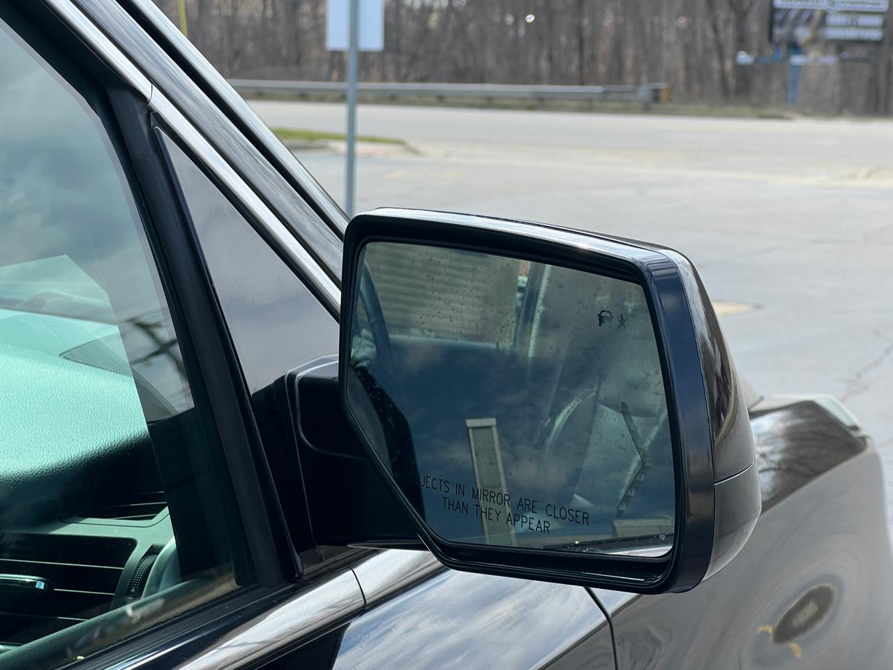 GMC Yukon XL SLT 1/2 Ton 4WD 2015