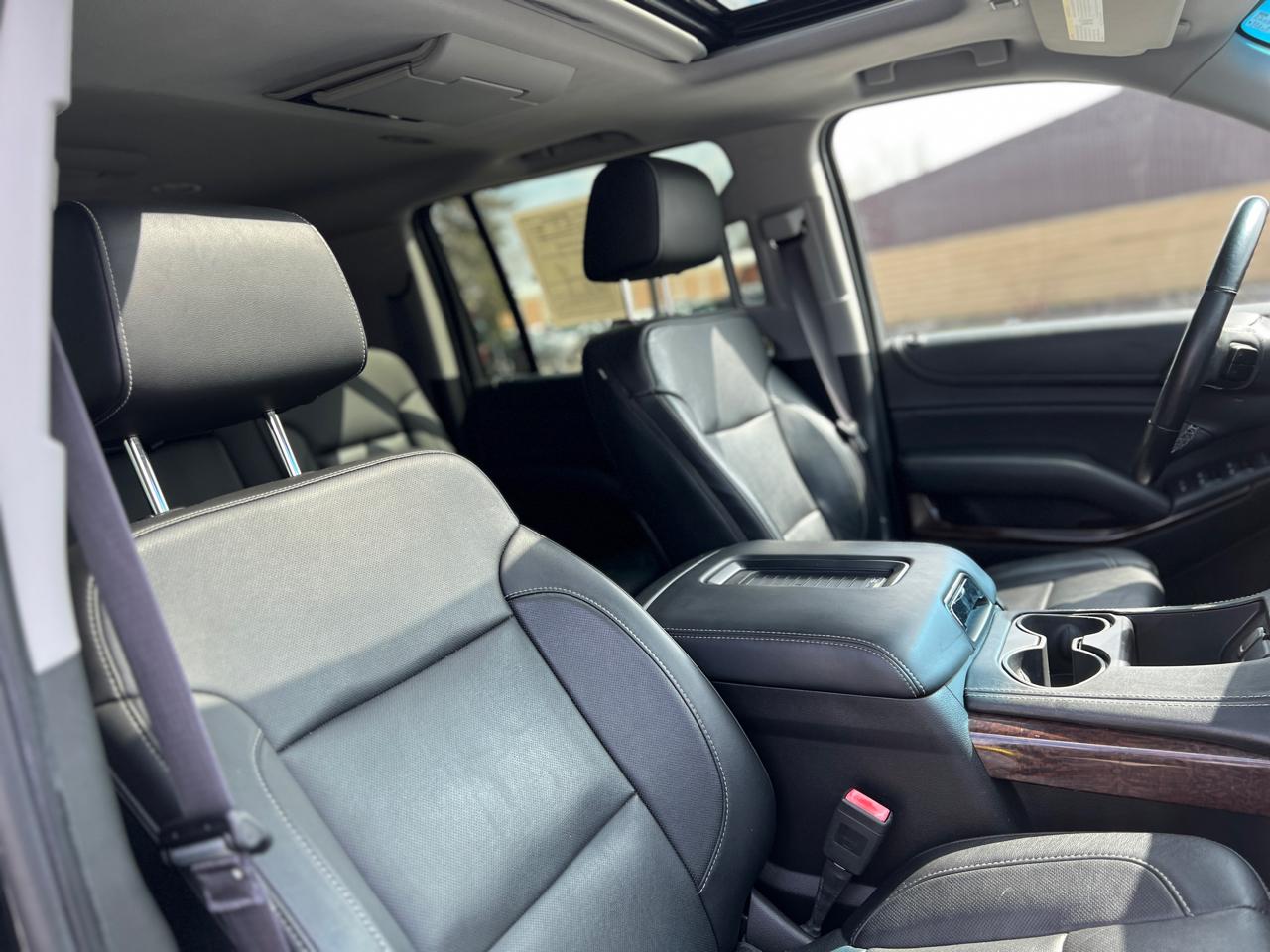 GMC Yukon XL SLT 1/2 Ton 4WD 2015