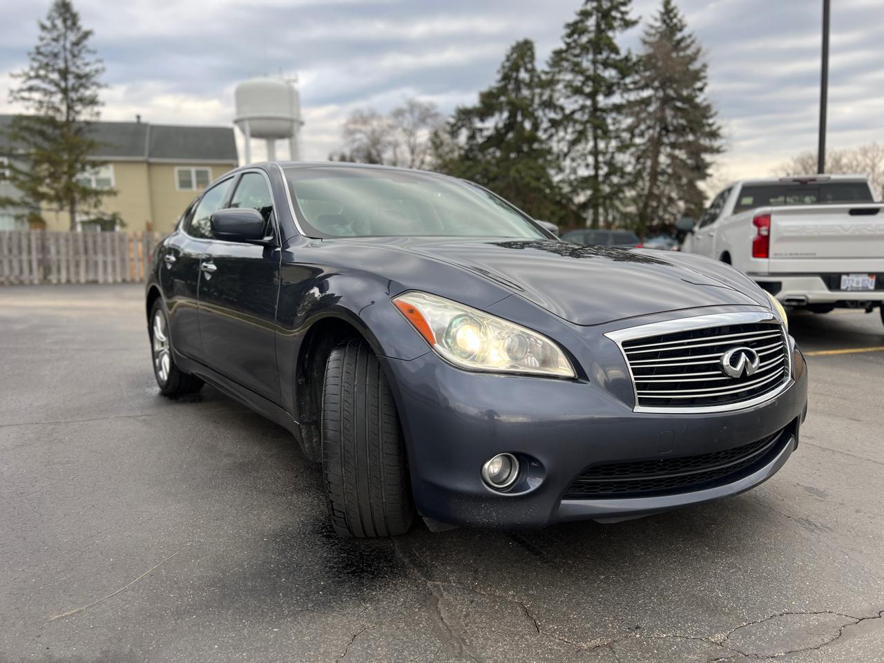 Infiniti M37 4dr Sdn AWD 2011