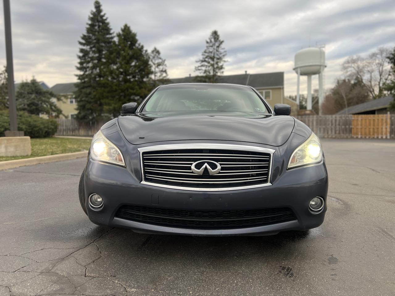 Infiniti M37 4dr Sdn AWD 2011