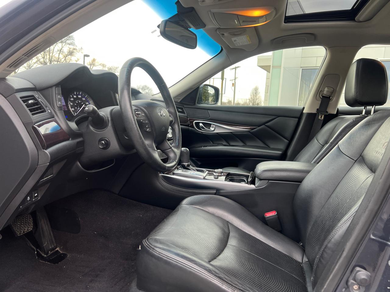 Infiniti M37 4dr Sdn AWD 2011