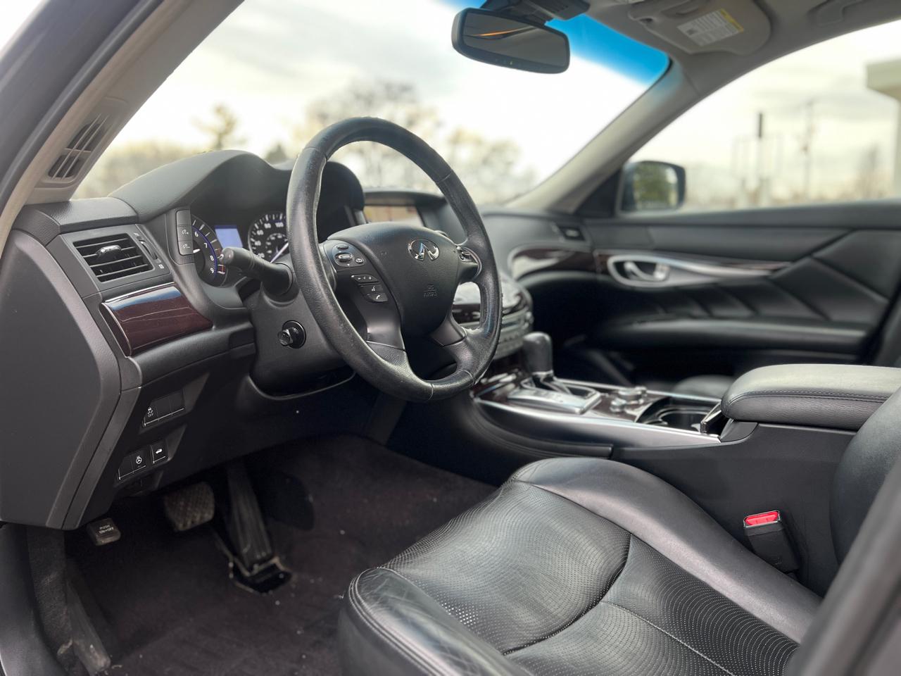 Infiniti M37 4dr Sdn AWD 2011