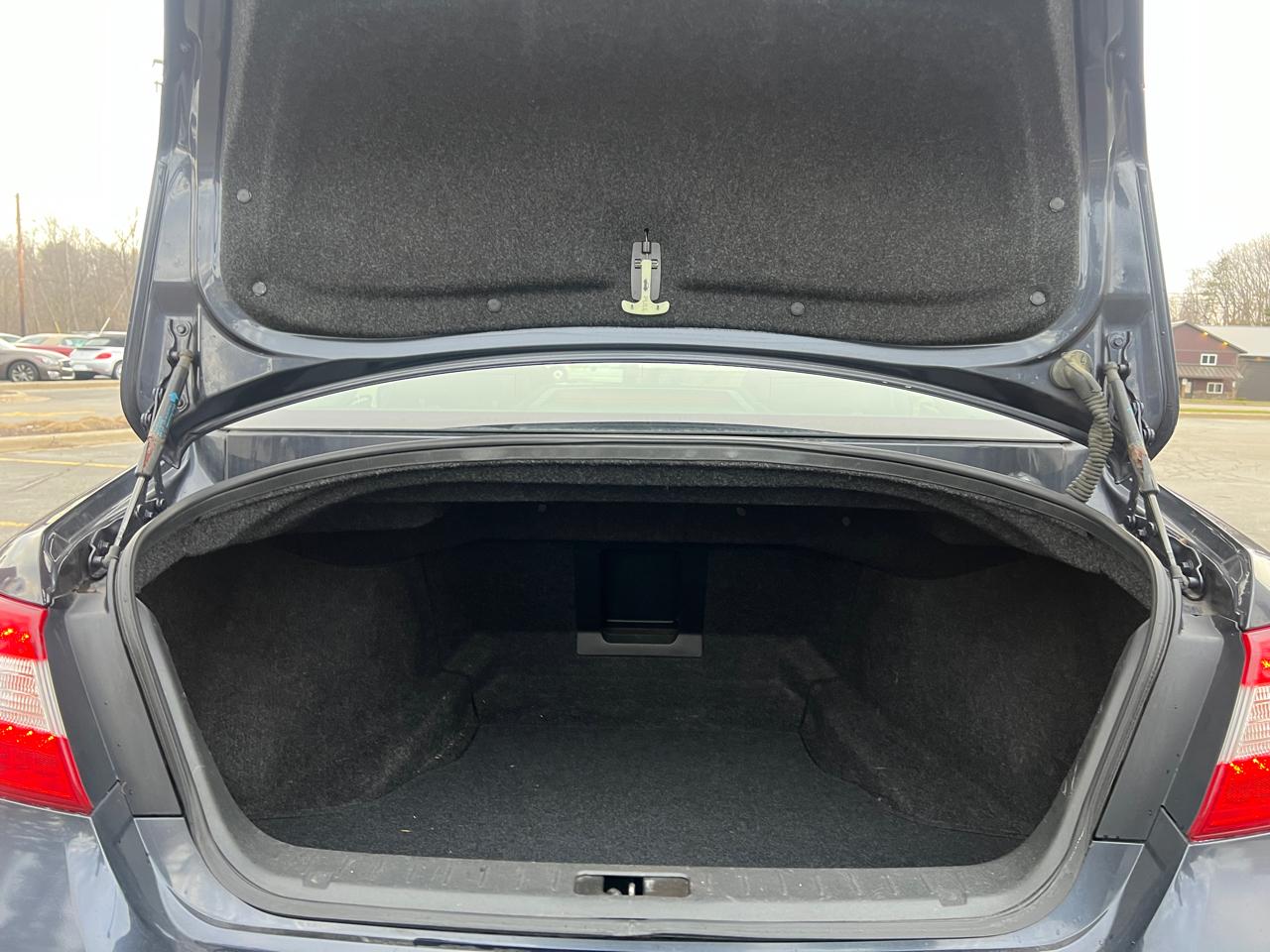 Infiniti M37 4dr Sdn AWD 2011