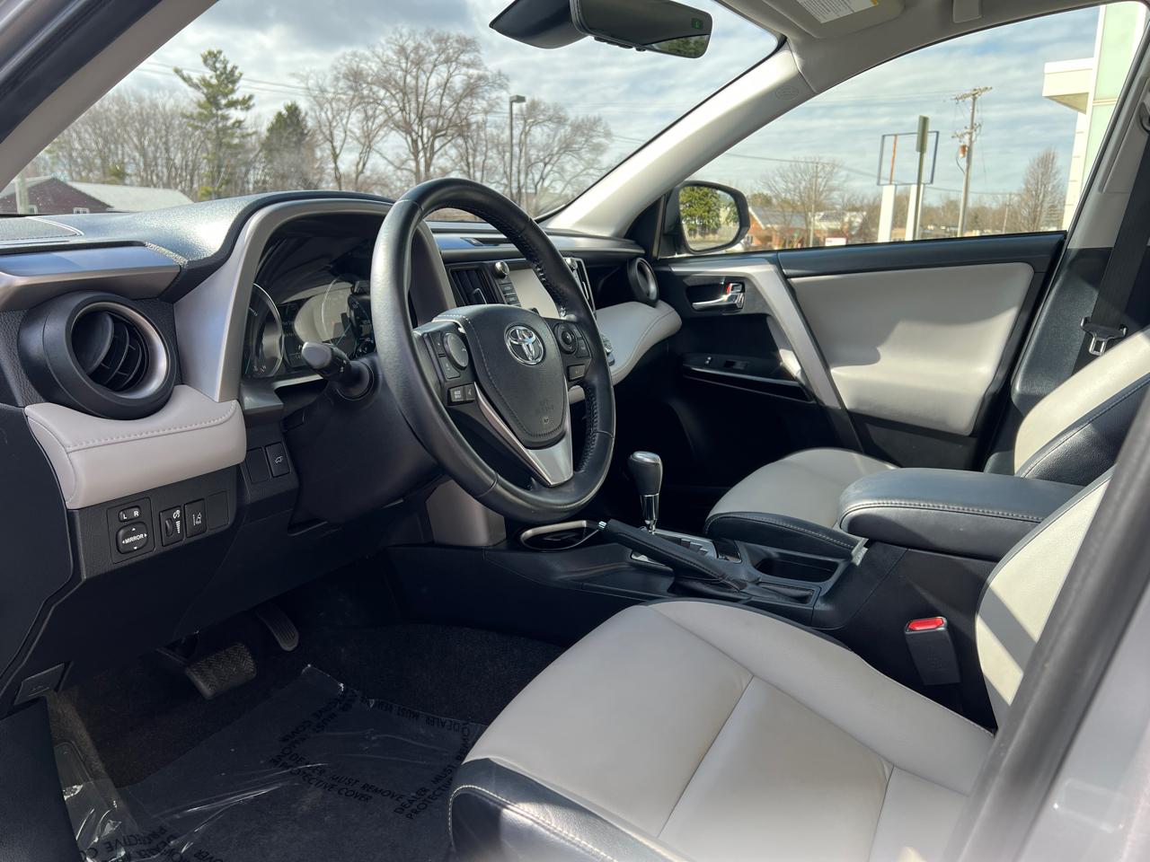 Toyota RAV4 Hybrid Limited 2018