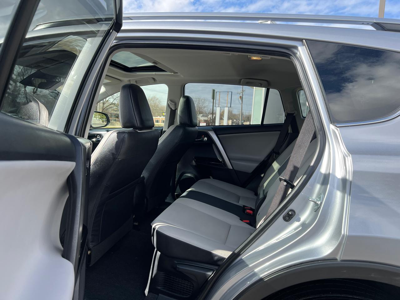 Toyota RAV4 Hybrid Limited 2018