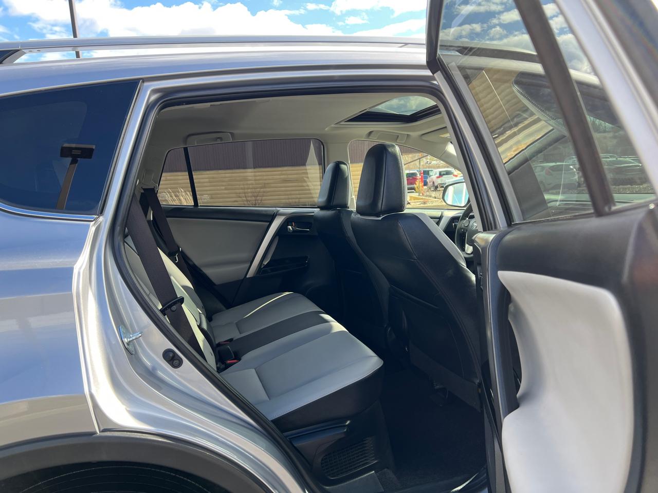 Toyota RAV4 Hybrid Limited 2018