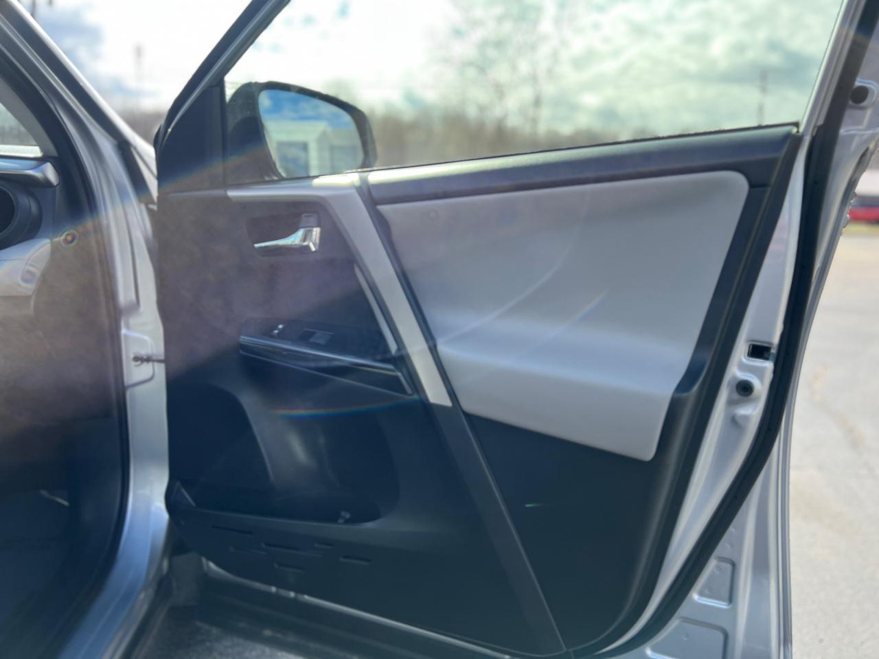 Toyota RAV4 Hybrid Limited 2018