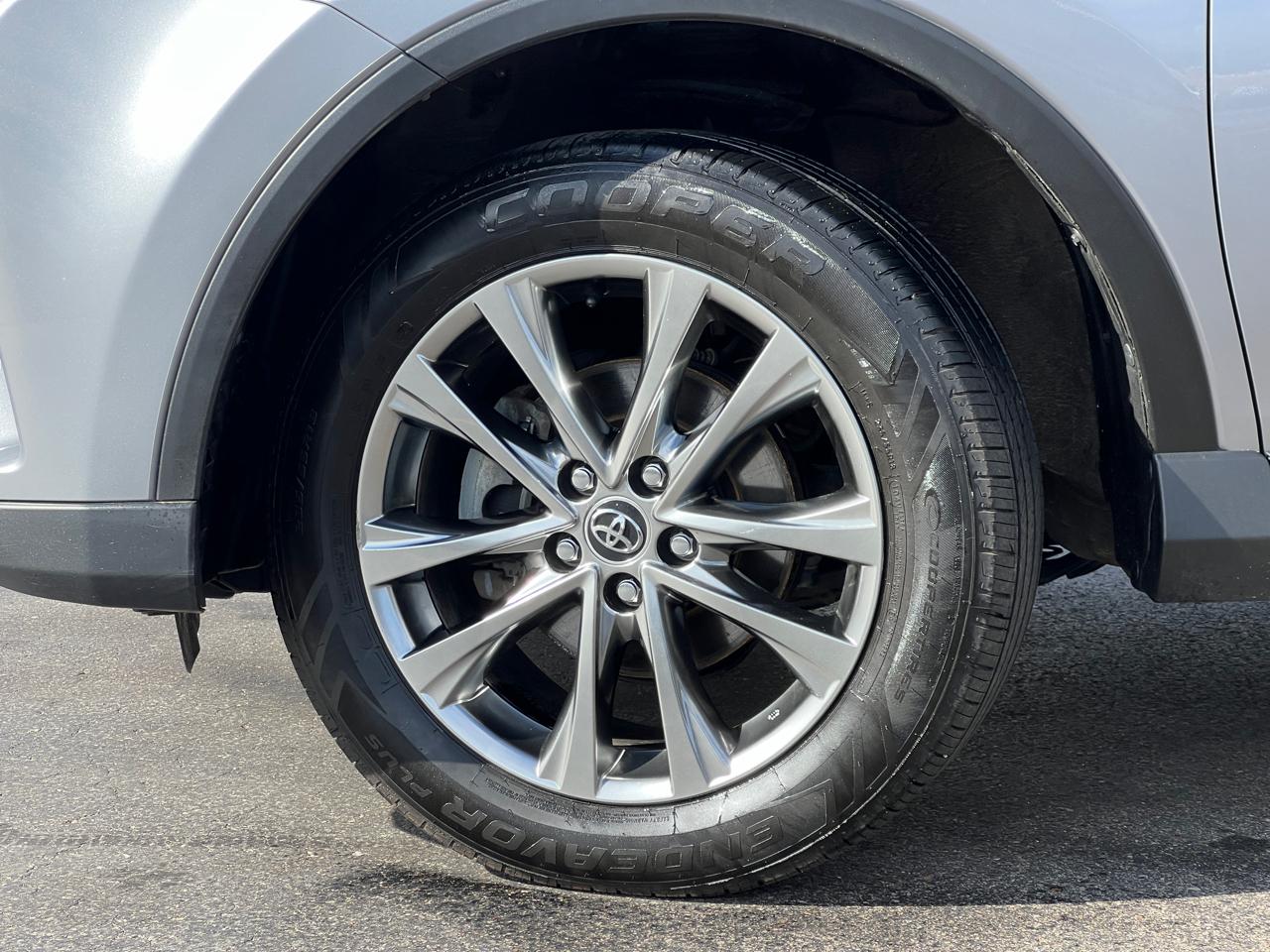 Toyota RAV4 Hybrid Limited 2018