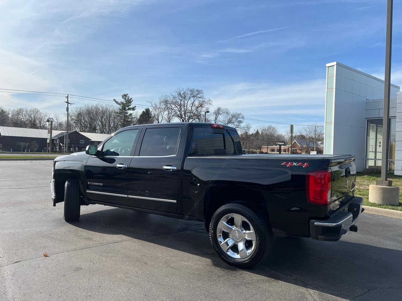 Chevrolet Silverado 1500 LTZ Crew Cab 4WD 2018