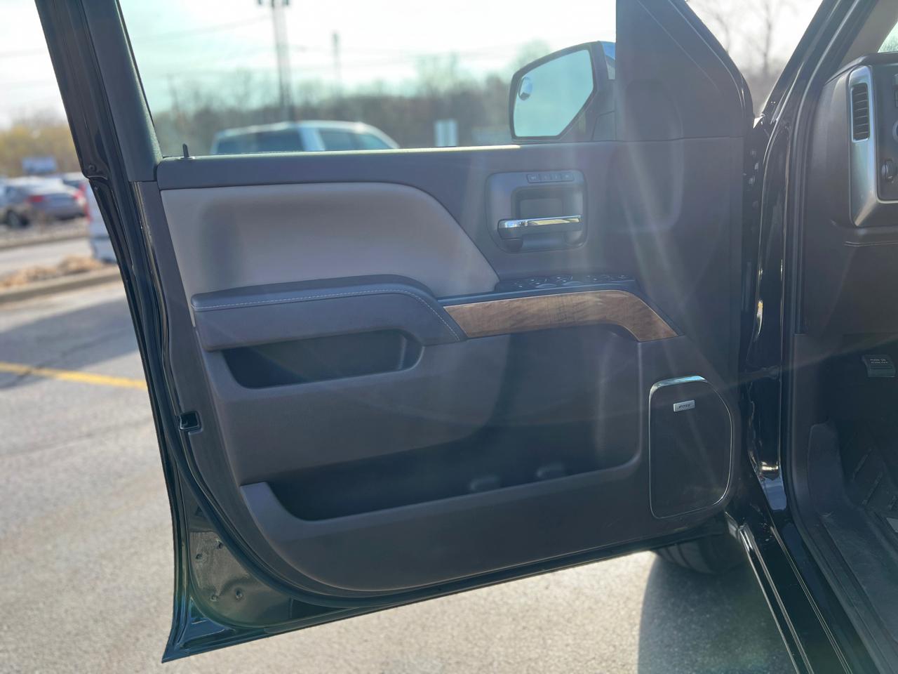 Chevrolet Silverado 1500 LTZ Crew Cab 4WD 2018