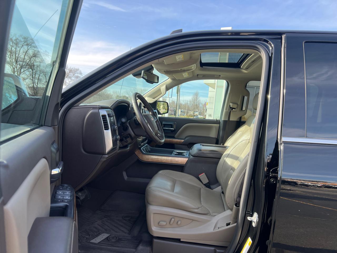 Chevrolet Silverado 1500 LTZ Crew Cab 4WD 2018