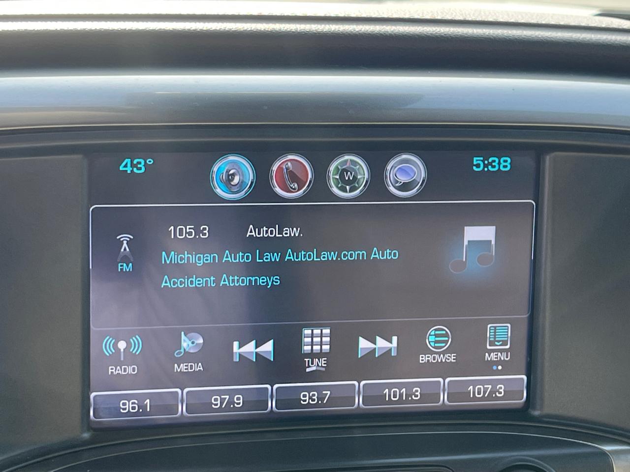 Chevrolet Silverado 1500 LTZ Crew Cab 4WD 2018