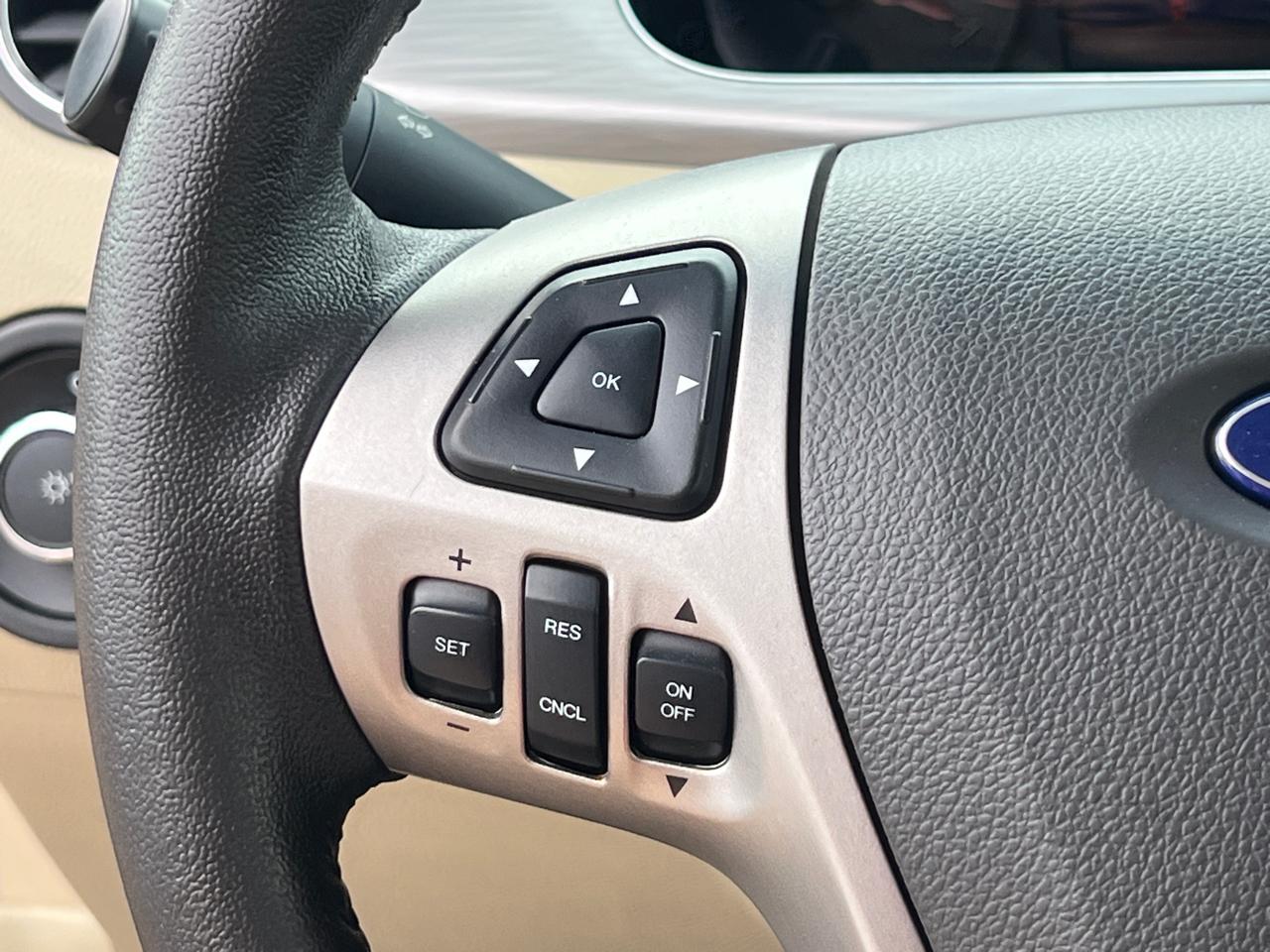 Ford Taurus SEL FWD 2017