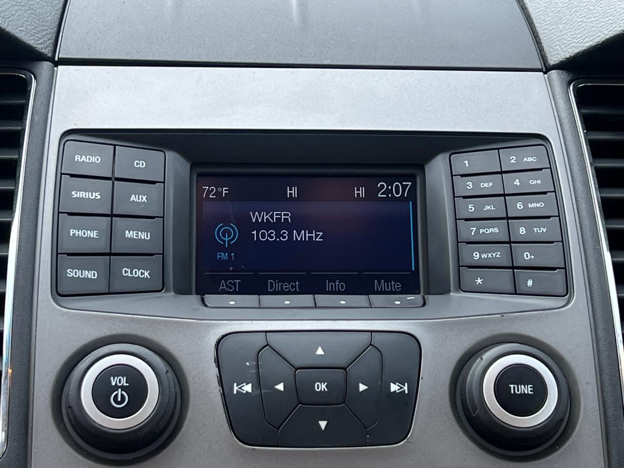 Ford Taurus SEL FWD 2017