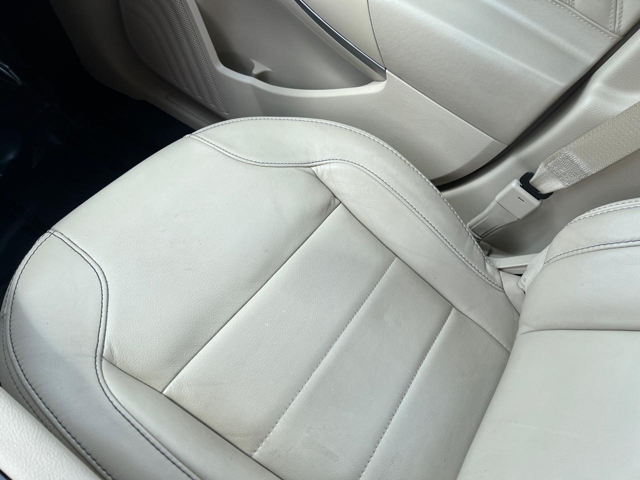 Ford Taurus SEL FWD 2017