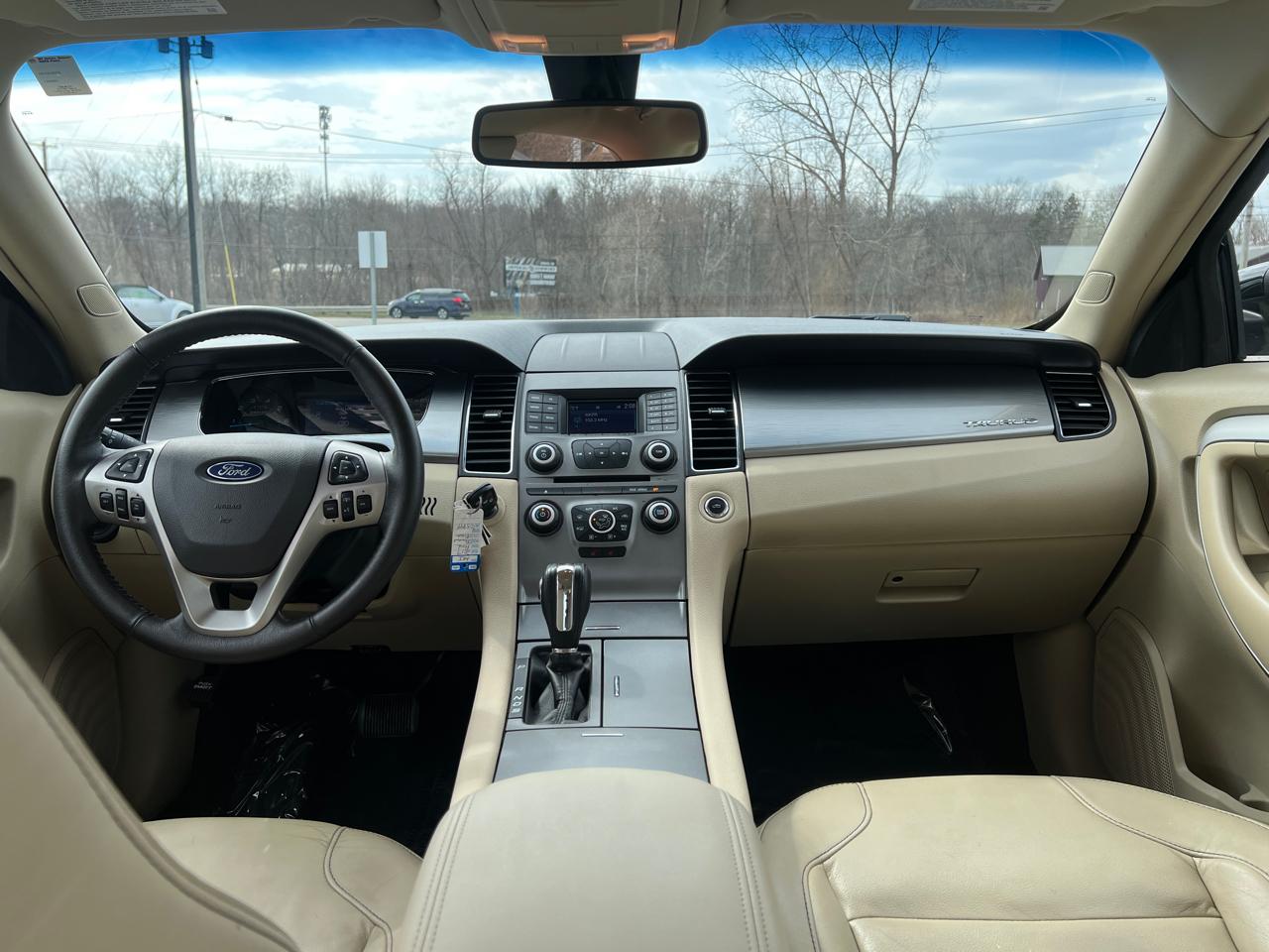 Ford Taurus SEL FWD 2017