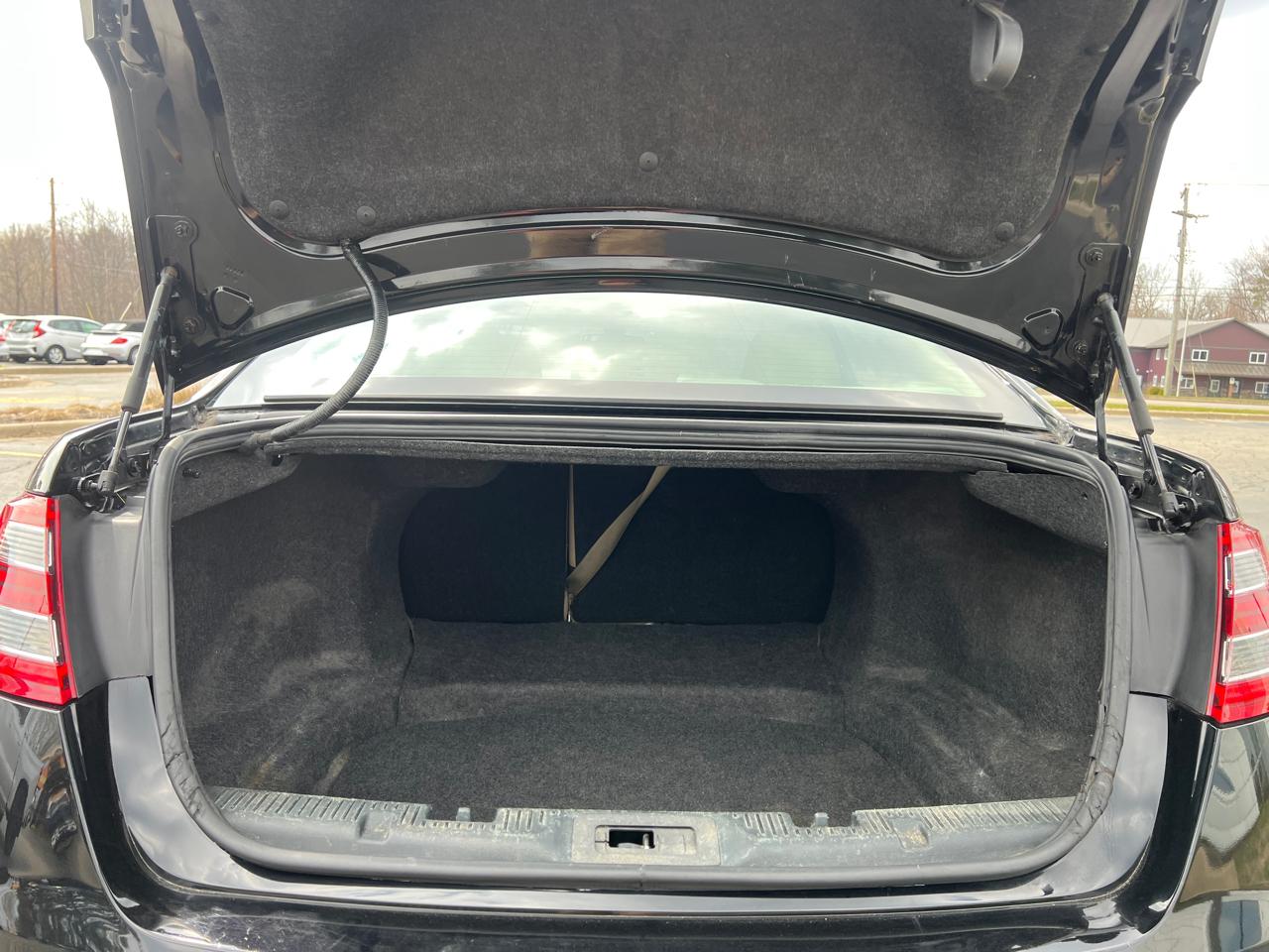 Ford Taurus SEL FWD 2017