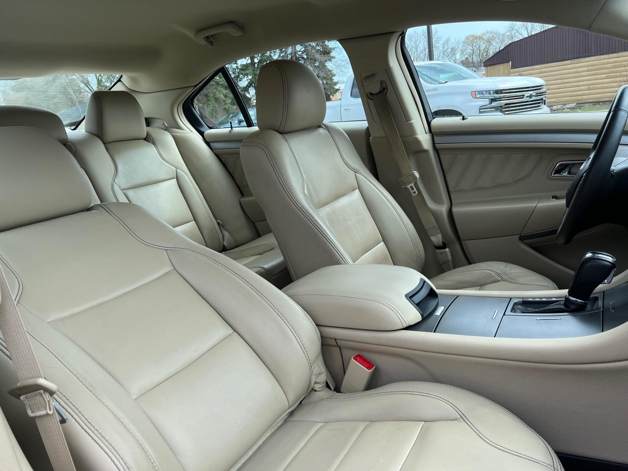 Ford Taurus SEL FWD 2017