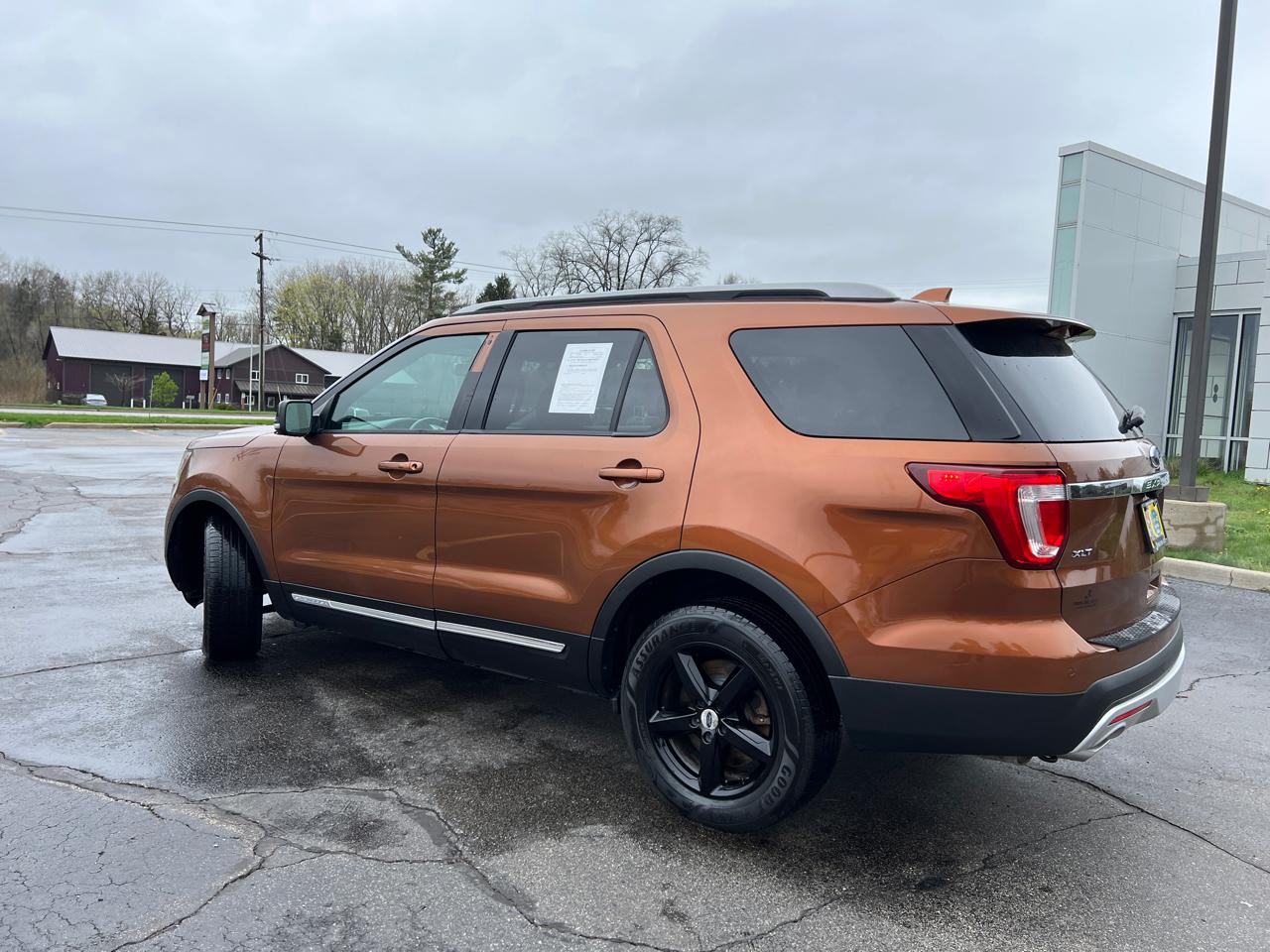 Ford Explorer XLT 4WD 2017