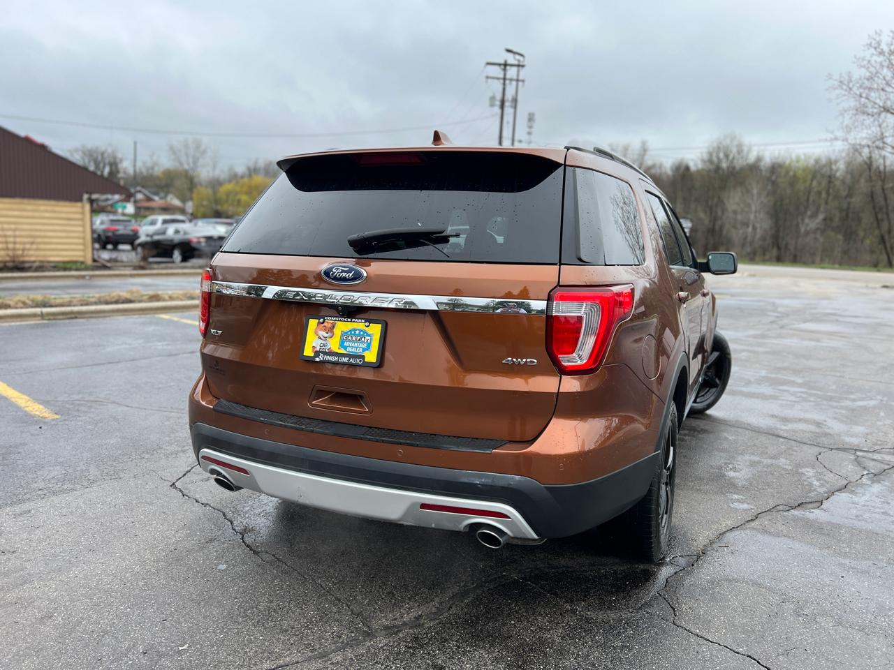 Ford Explorer XLT 4WD 2017