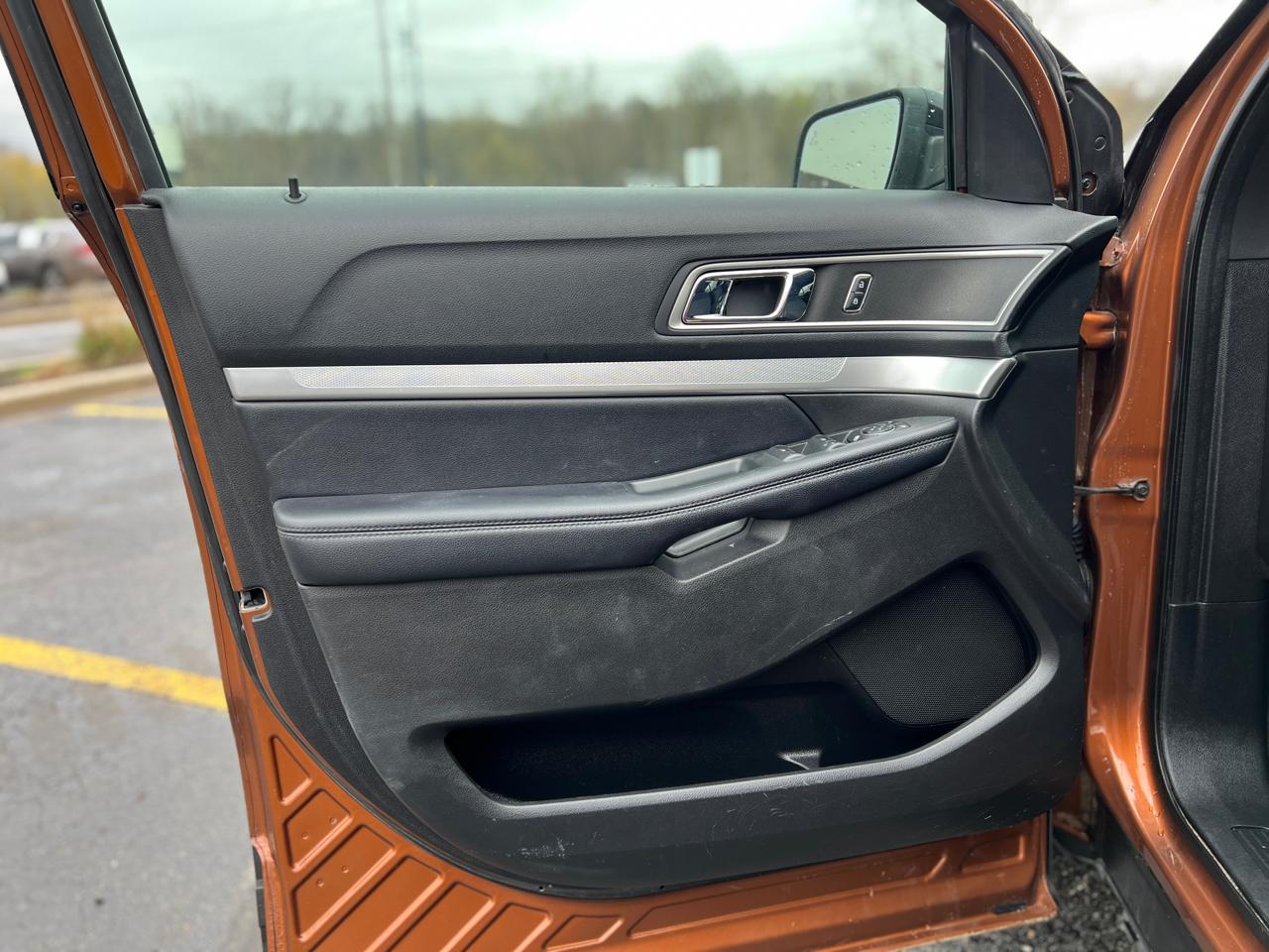 Ford Explorer XLT 4WD 2017