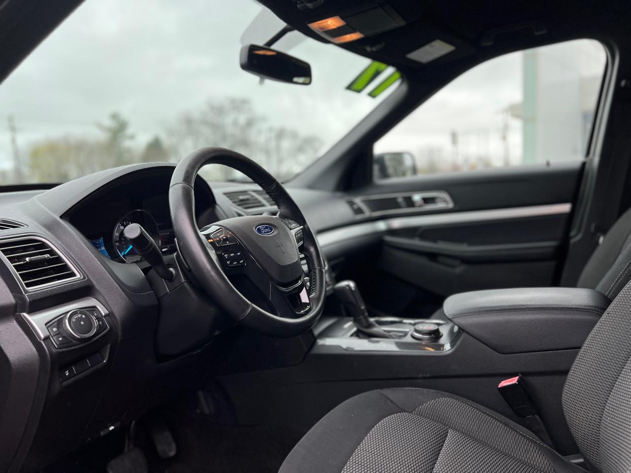 Ford Explorer XLT 4WD 2017