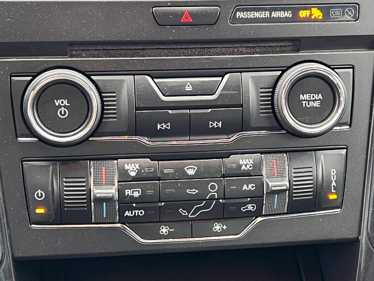 Ford Explorer XLT 4WD 2017