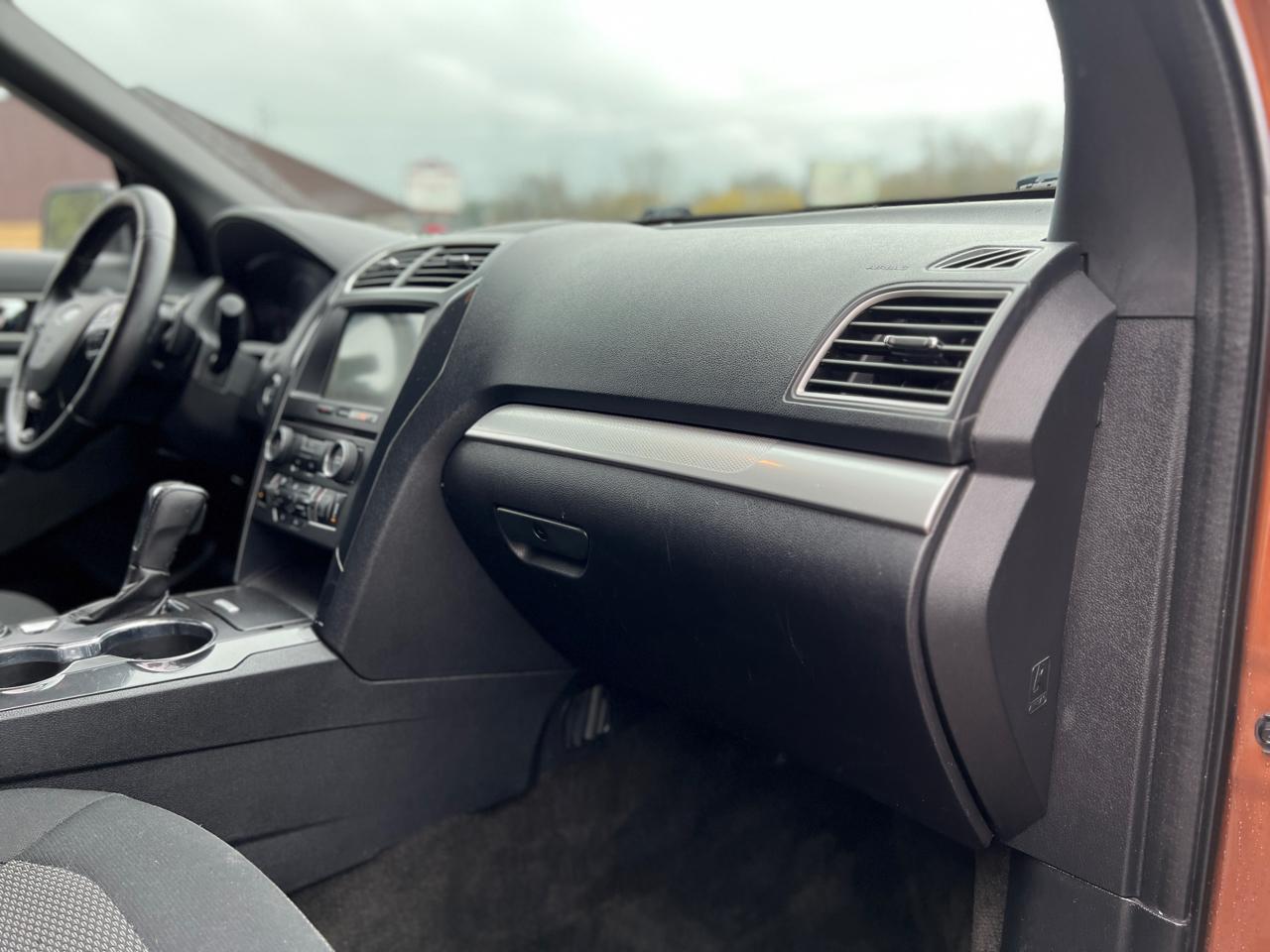 Ford Explorer XLT 4WD 2017