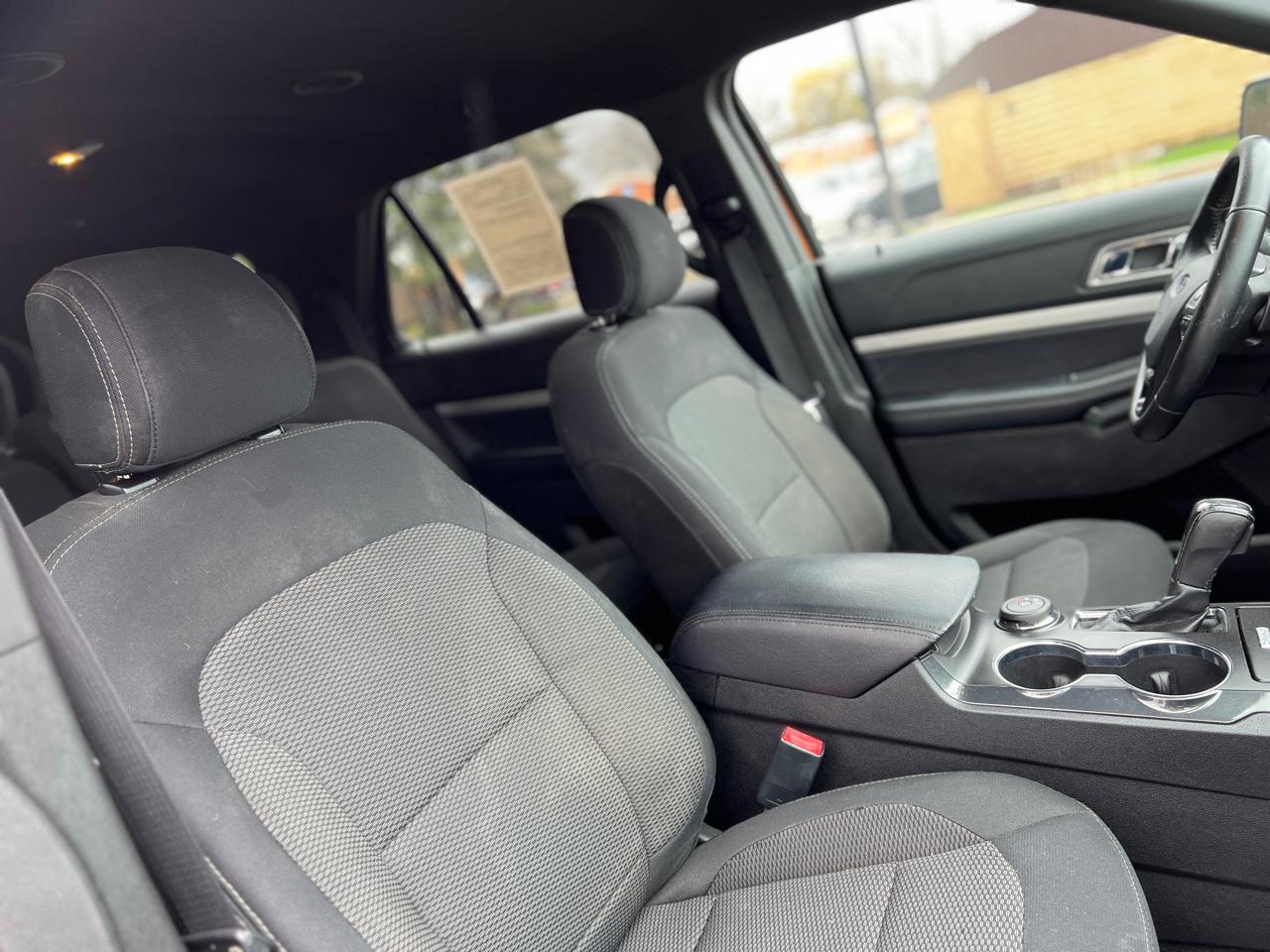 Ford Explorer XLT 4WD 2017