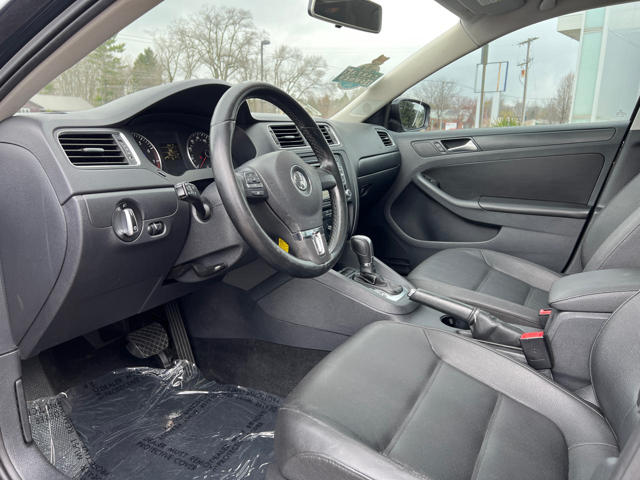 Volkswagen Jetta SE 2012