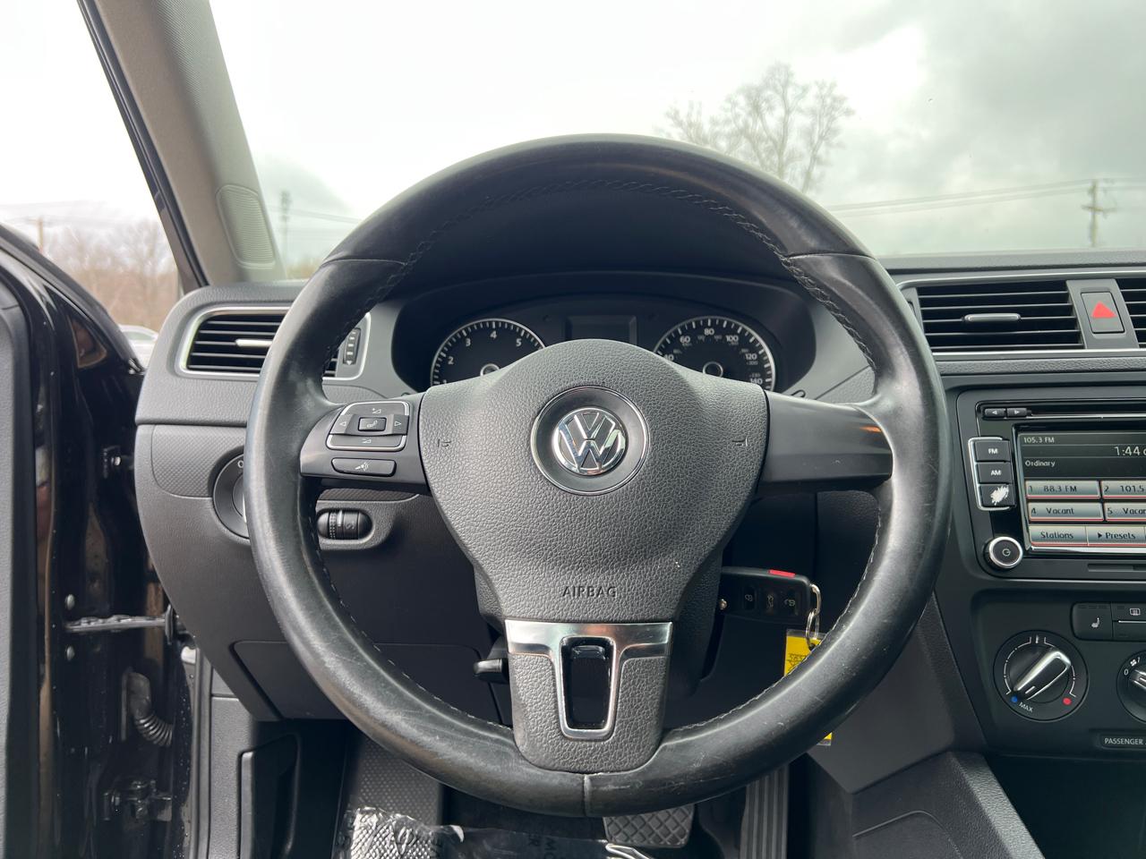 Volkswagen Jetta SE 2012
