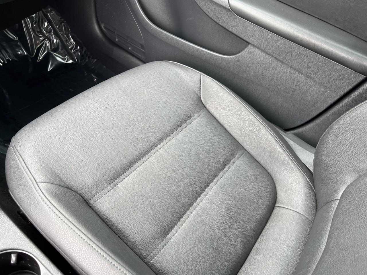 Volkswagen Jetta SE 2012