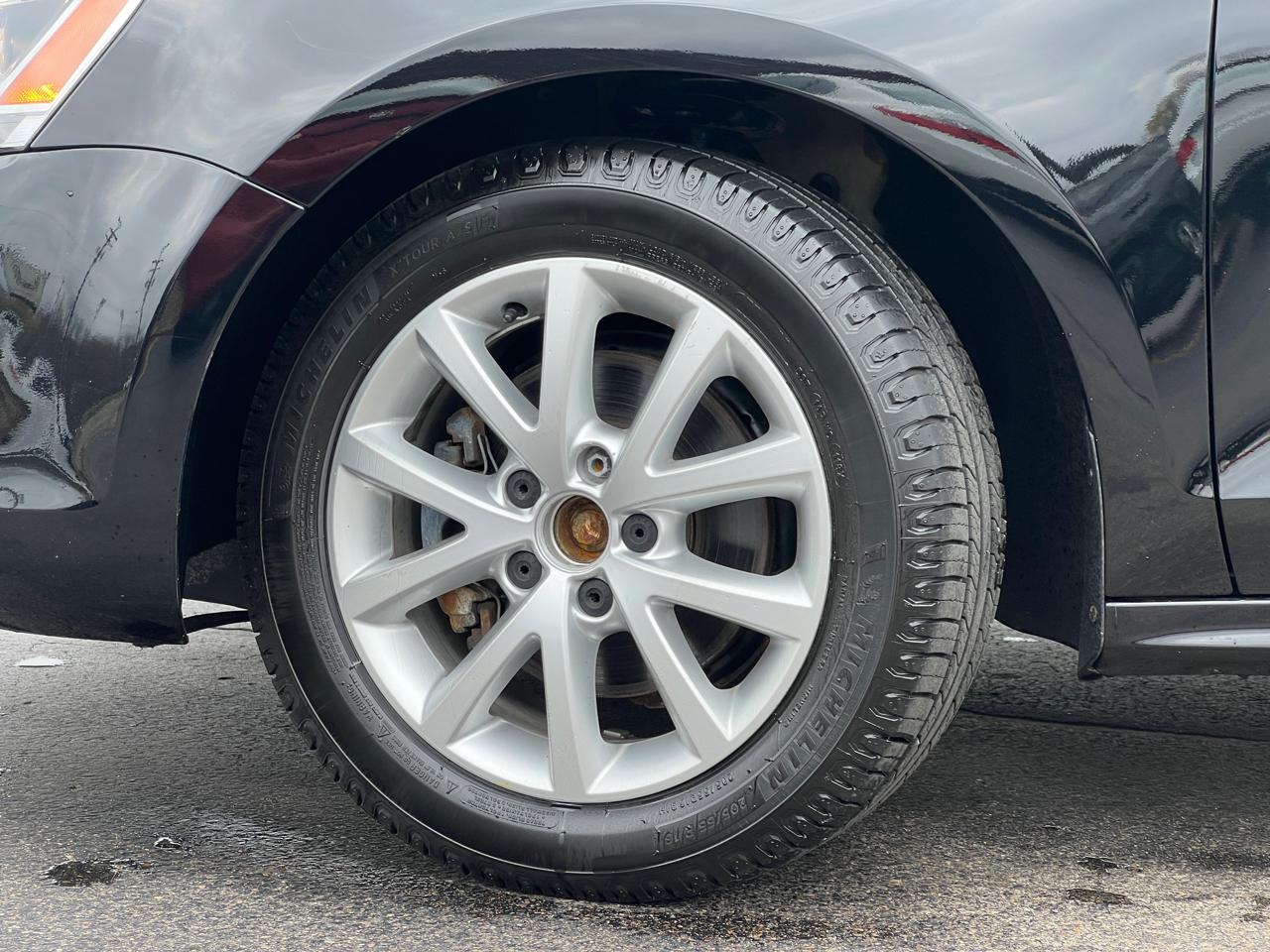 Volkswagen Jetta SE 2012