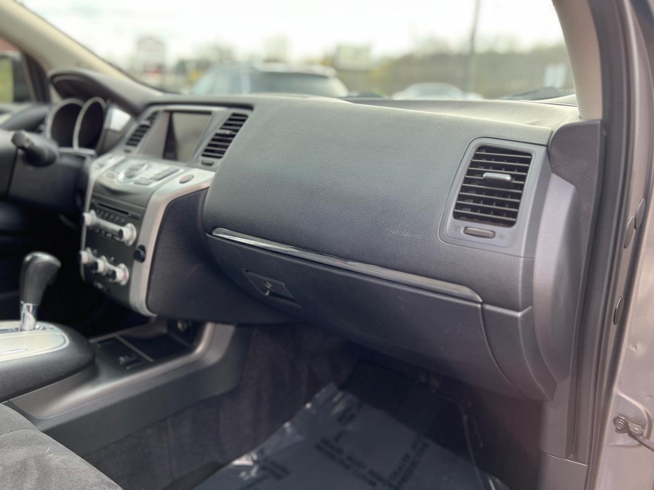 Nissan Murano SV AWD 2013