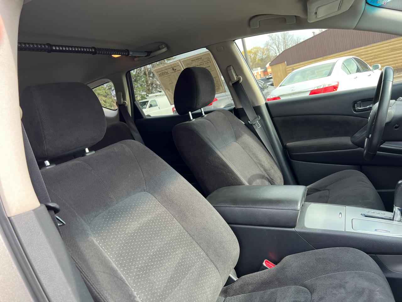 Nissan Murano SV AWD 2013