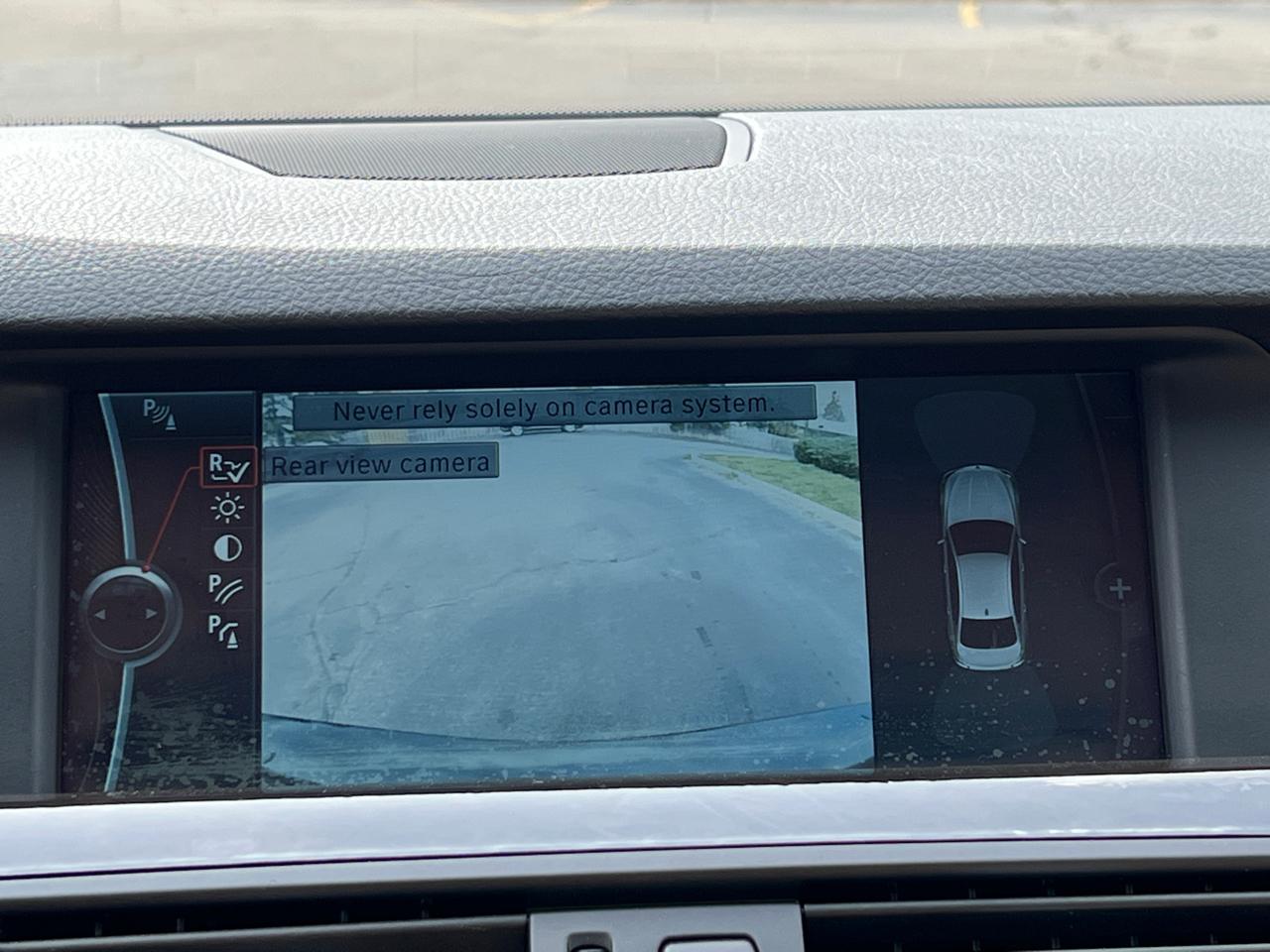 BMW 5-Series 535xi 2011