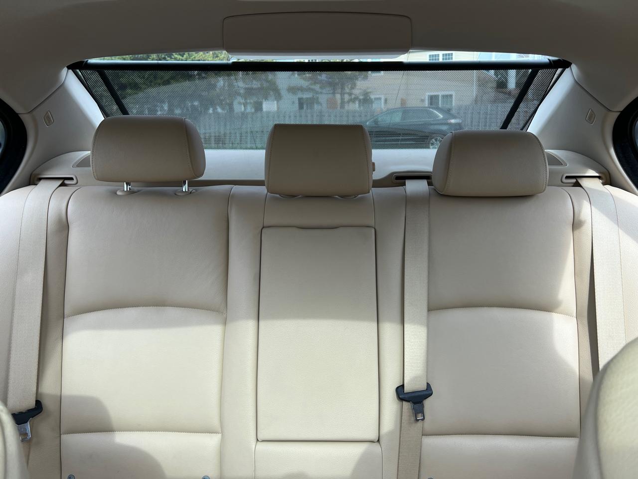 BMW 5-Series 535xi 2011