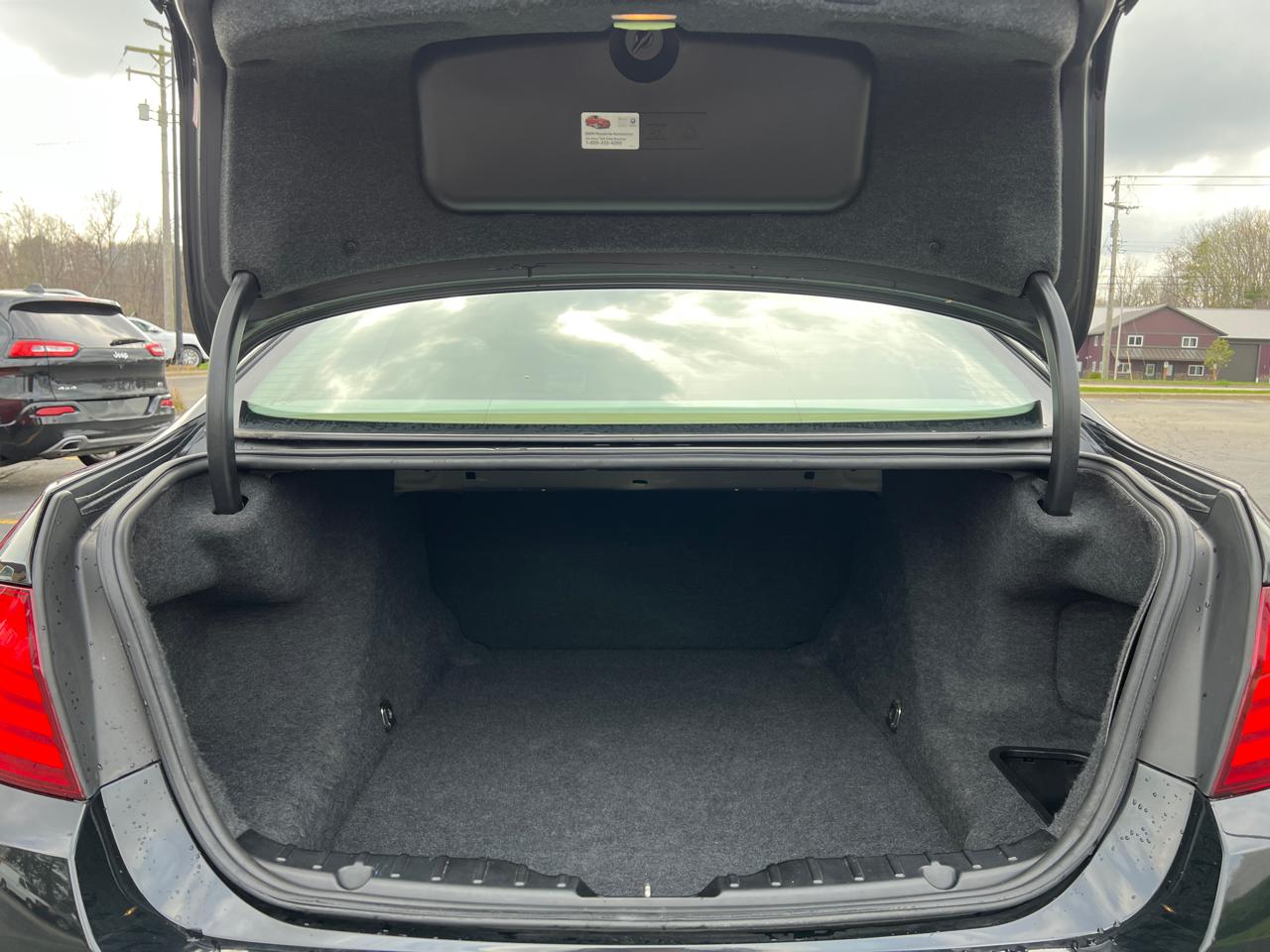 BMW 5-Series 535xi 2011