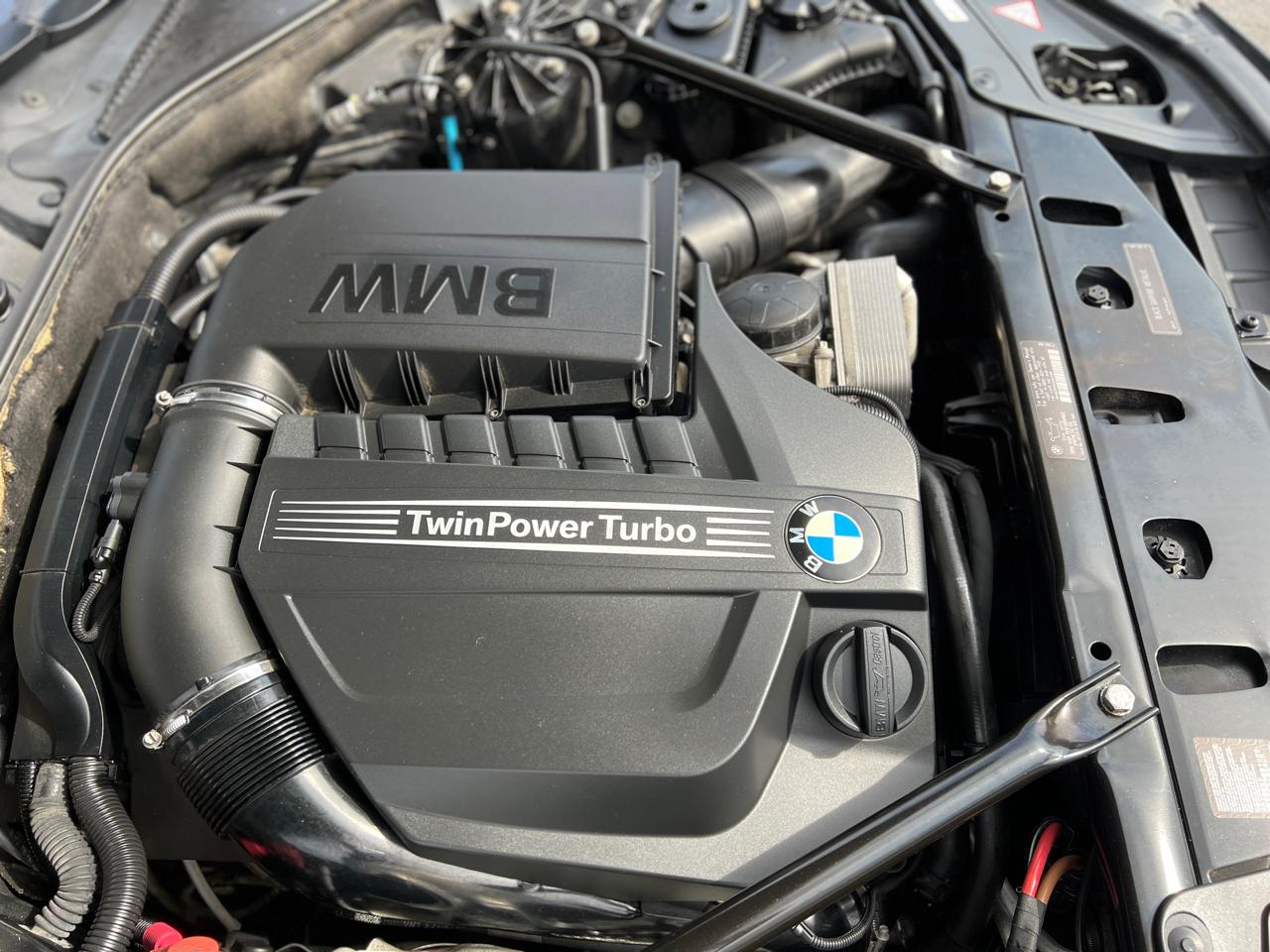 BMW 5-Series 535xi 2011