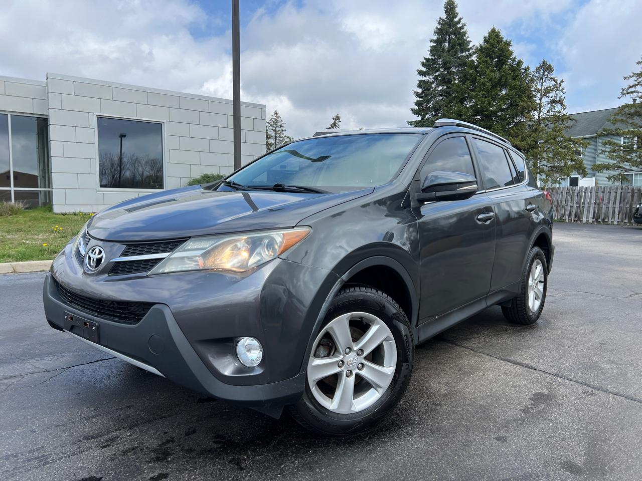 Toyota RAV4 XLE AWD 2013