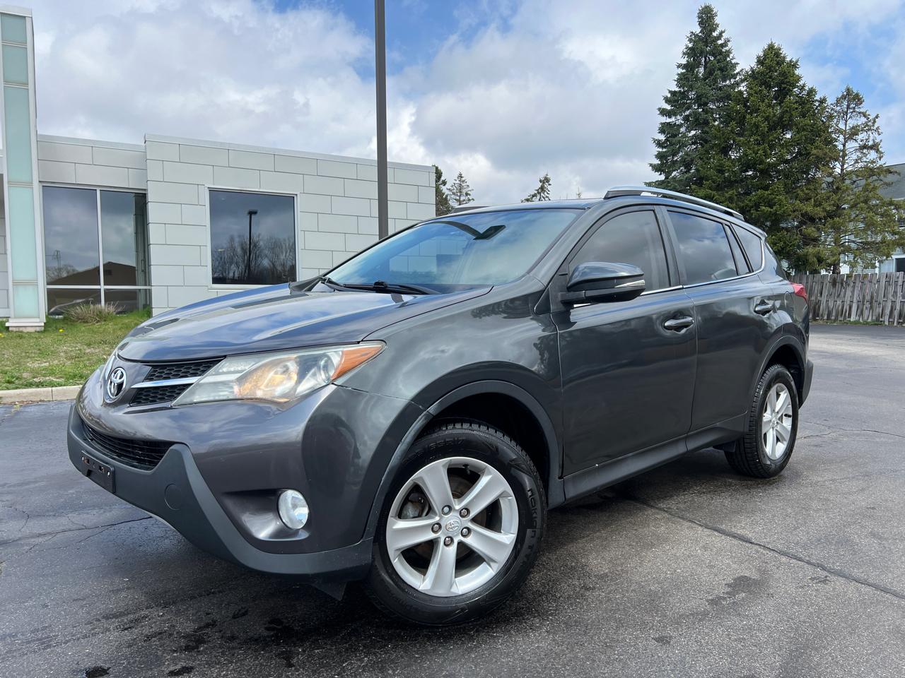 Toyota RAV4 XLE AWD 2013