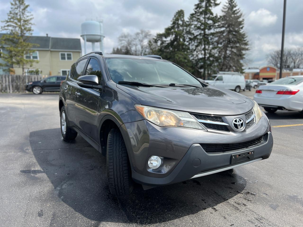 Toyota RAV4 XLE AWD 2013